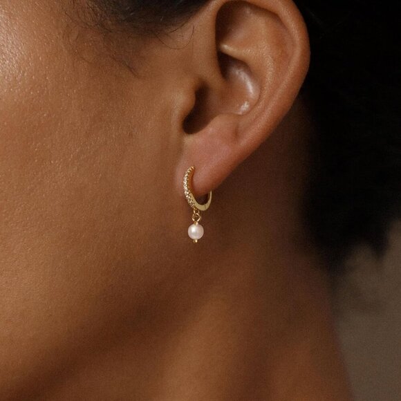 PRTGL Pearl Earrings Trendy 14K Gold Dainty Elegant Pearl Hook Earring for Women - Picture 3 of 7